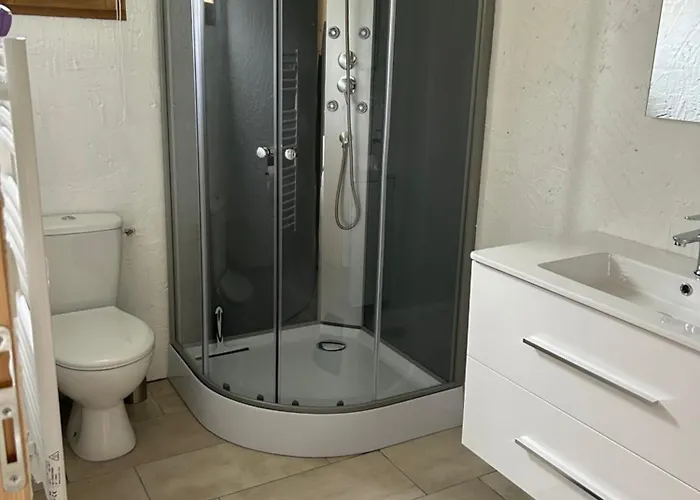 A La Campagne Colonard-Corubert